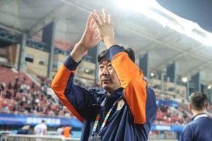 开云官方-山东泰山或换帅！媒体人：外教来了，韩鹏学习一年后将回归