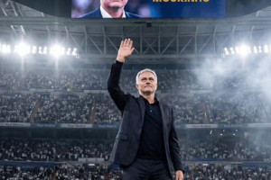 开云官方网站-葡超收官大乱斗！1-0/2-0/3-1，第三豪门欧冠资格悬了